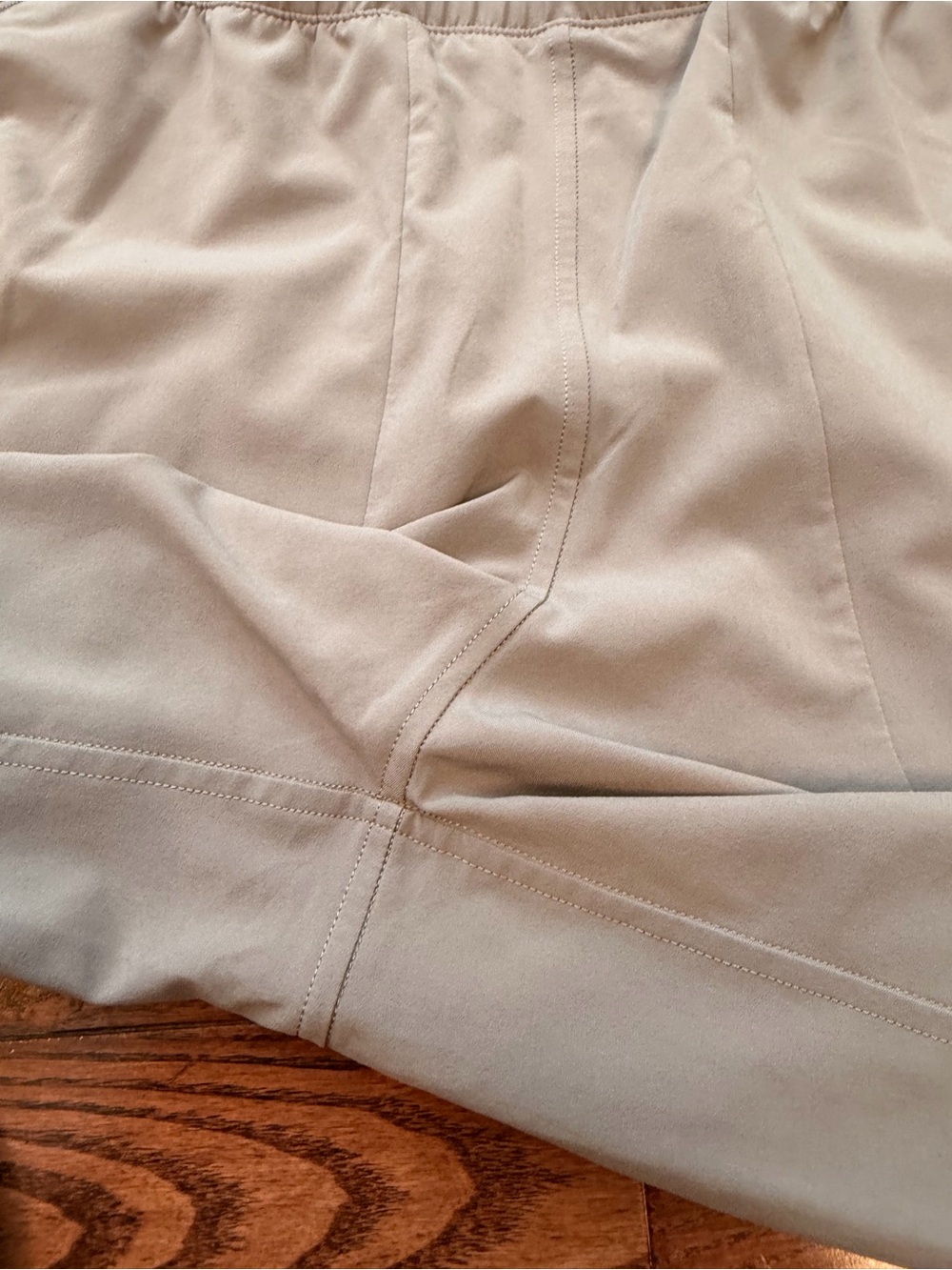 Lululemon Swift Mid-Rise Wide-Leg Pant - Picture 11 of 11